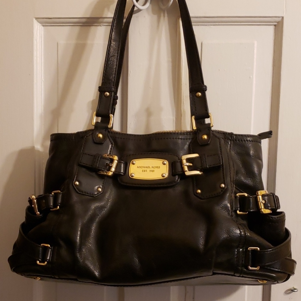 Michael Kors purse
